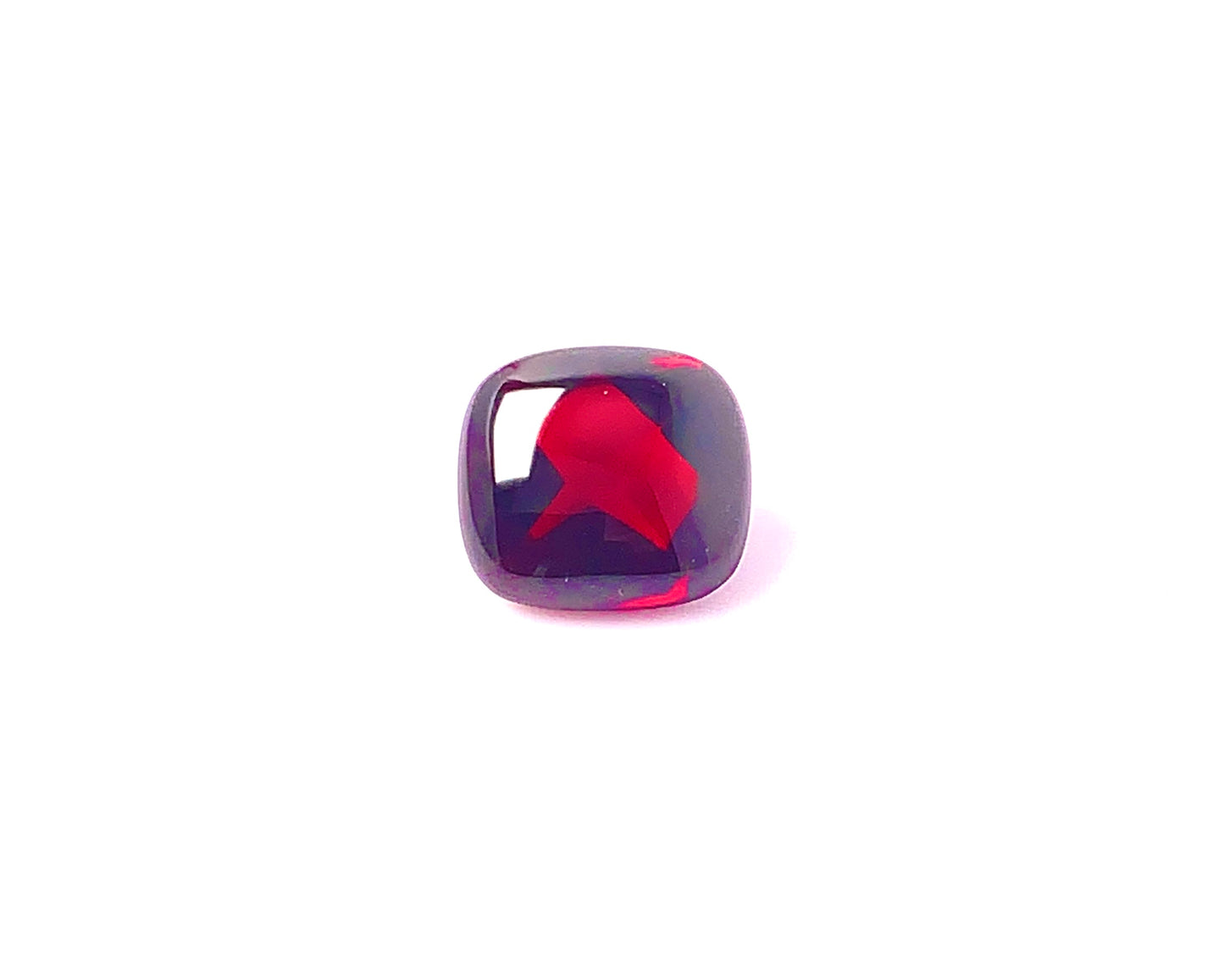 Garnet facetted, bright red color, quality hI, oval