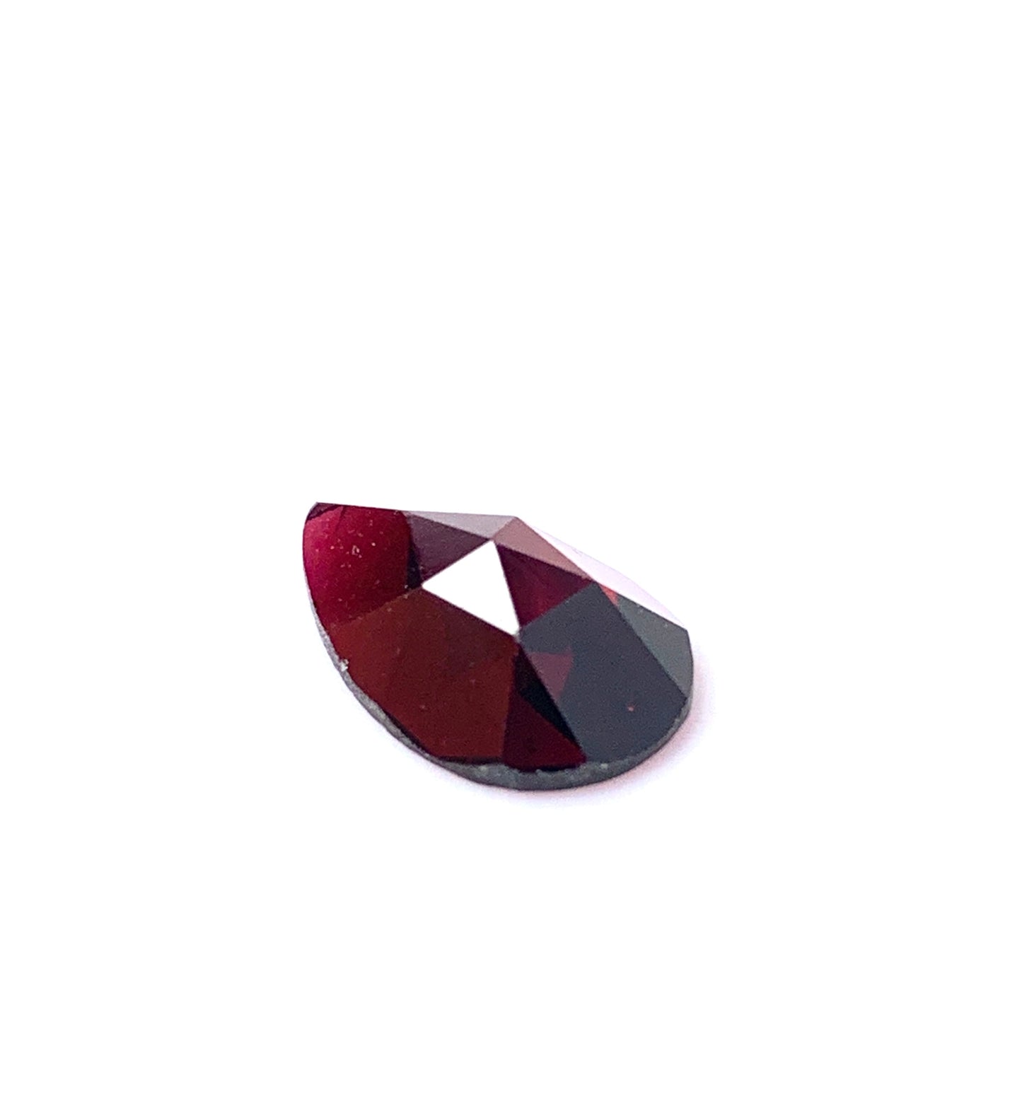 Garnet rosecut standard quality cqi, pearshape