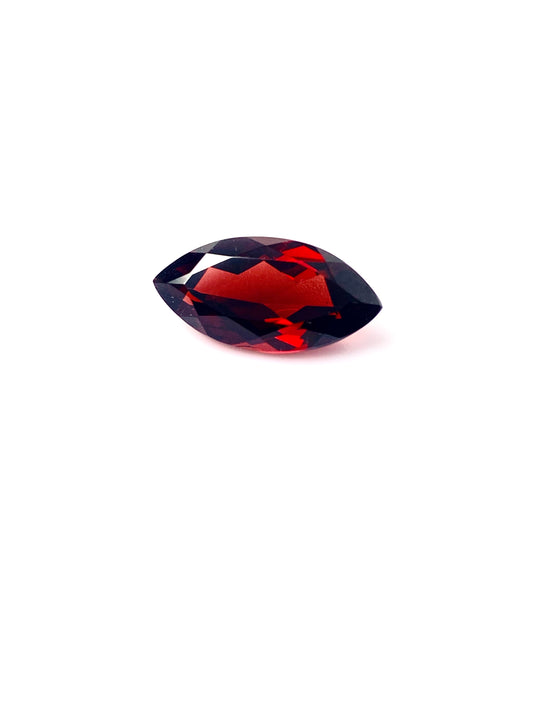 Garnet fac., bright red colour, hI quality, marquise shape