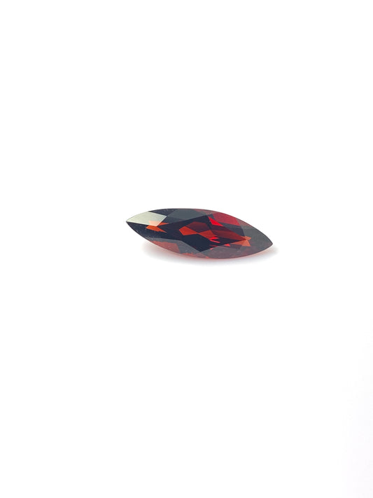 Garnet standard cut, bright red hI, special shape and size