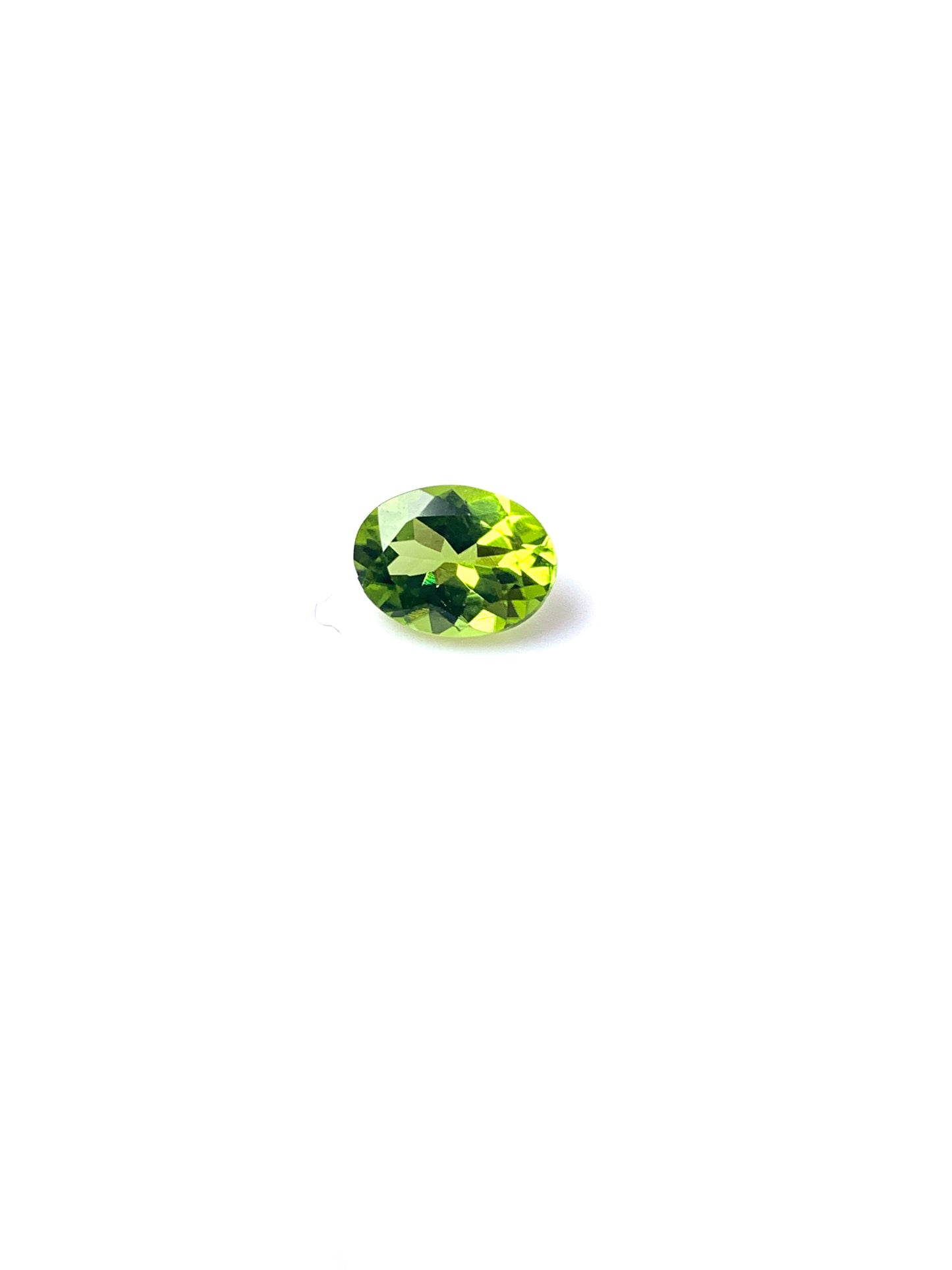 Peridot Tafelschliff Standardqualität oval